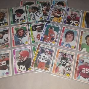 23 vintage 1978 Topps NFL football cards lot